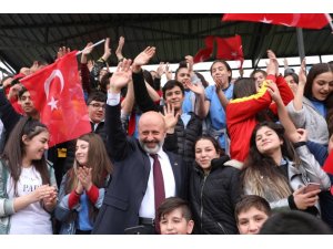 Başkan Çolabayrakdar, "Kocasinan’ın yıldızlarını geleceğe hazırlıyoruz"