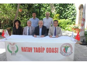 Hasta yakınları doktorun parmağını kırdı