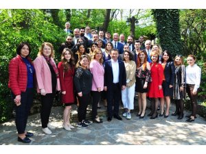 Kozuva: "Kadınlarımızın ve gençlerimizin her alanda aktif bir şekilde yer alması en büyük önceliğimiz"