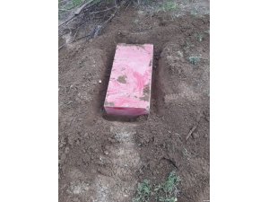 Çaldıkları çelik kasayı ortadan kaldırmak için toprağa gömdüler