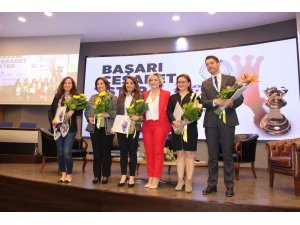 Rol model kadınlar ‘Kadın Zirvesi’nde konuştu