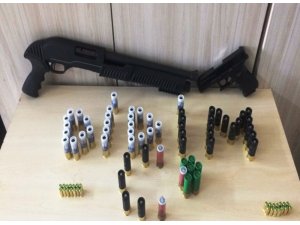 Ruhsatsız silahlarla atış talimi yaparken yakalandı