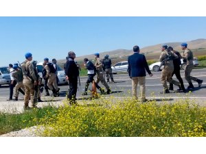 Şanlıurfa’da petrol istasyonuna haciz: 10 gözaltı