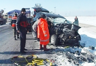 Trafik kazaları 5 cana mal oldu