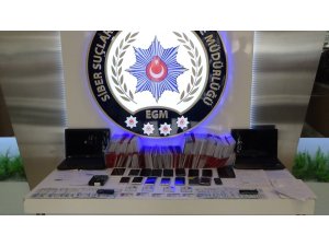 Mahkumların kimlik bilgileriyle kredi kartlarını kopyalayan şebeke 1 milyonluk vurgun yaptı