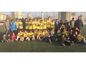Kayseri U-14 Ligi şampiyonu Kocasinan Şimşek, Türkiye Şampiyonası’na katılacak