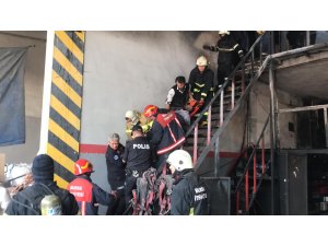 Bursa'da sanayi sitesinde patlama ve yangın: 5 yaralı