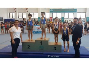 Spor şenliklerinde ödül heyecanı
