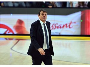 Ergin Ataman, Avrupa'da "kupa koleksiyonunu" tamamlama peşinde