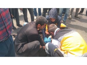 Top oynayan çocuğa otomobil çarptı: 1 Yaralı