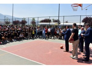 Bursa’nın en geniş katılımlı sokak basketbolu turnuvası