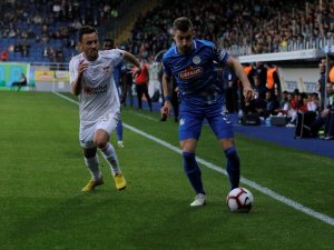 Spor Toto Süper Lig: Çaykur Rizespor: 0 - Demir Grup Sivasspor: 0 (İlk yarı)