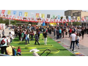 Manisa Cumhuriyet Meydanında Spor Panayırı kuruldu