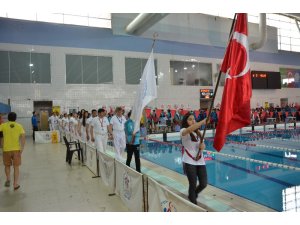 Analig Yüzme Yarı Final Müsabakaları Başladı