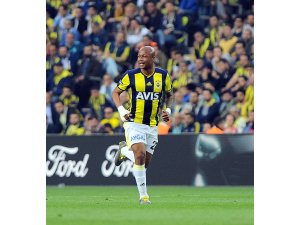 Ayew ıslıklandı