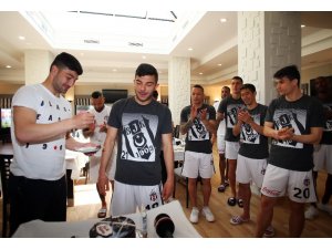Muhayer Oktay’ın doğum günü kutlandı