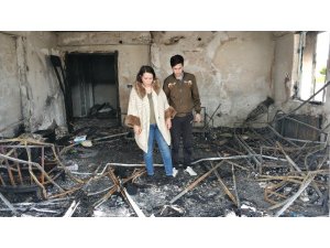 Uyurken evleri yanan aile ölümden döndü