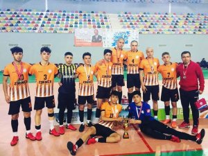 Arif Molu T.E.M.L Erkek Futsal  Takımı Türkiye ikincisi oldu