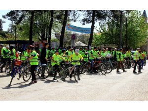 Sağlıklı yaşam için pedal çevirdiler