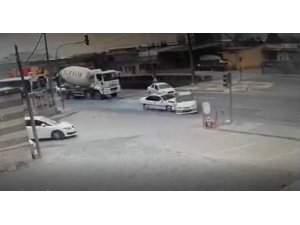 Feci kaza güvelik kamerasına takıldı
