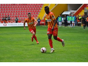 Silvestre Varela ilk golünü attı
