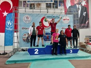 Sakarya Büyükşehirli sporcu Türkiye 2.’si oldu