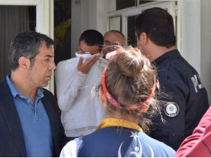 Adana Adliyesi’nde duruşma çıkışı sopalı kavga: 2 yaralı