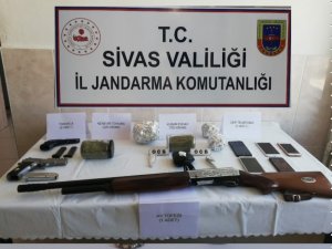 Uyuşturucu operasyonu, 7 gözaltı 2 tutuklu