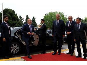 Çavuşoğlu, IKBY Başbakan Yardımcısı Kubat Talabani ile görüştü