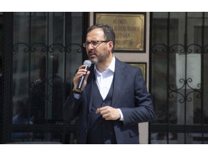 Bakan Kasapoğlu: "Alanyaspor ve futbol camiamızın başı sağ olsun"