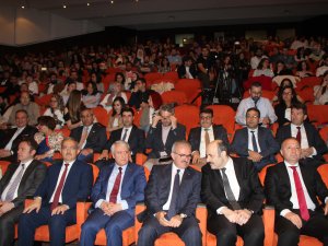 YÖK Başkanı Saraç, 9 üniversite rektörü ile bir araya geldi