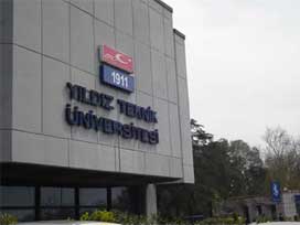 Akademik özgürlük dedi maaşı kesildi!