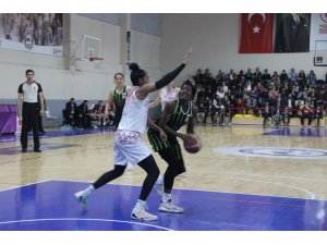 Türkiye Kadınlar Basketbol 1. Ligi Play-Off Yarı Final: Elazığ İl Özel İdare: 67 - Urla Belediyesi: 61