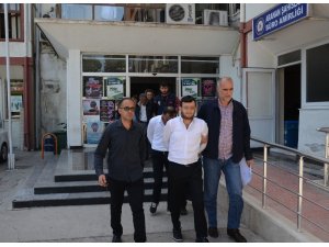 "Sevgili" vaadiyle kandırıp fuhuş yaptırdılar