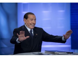 İtalya eski Başbakanı Berlusconi hastaneye kaldırıldı