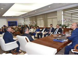 MHP’li Akçay’dan Başkan Kayda’ya ’hayırlı olsun’ ziyareti