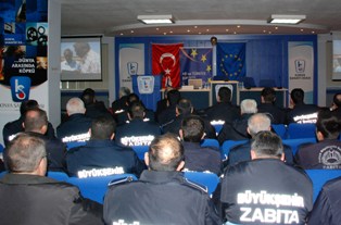 Zabıtalara iletişim teknikleri eğitimi verildi