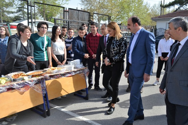 Meram Mesleki ve Teknik Anadolu Lisesinden 5. geleneksel kermes