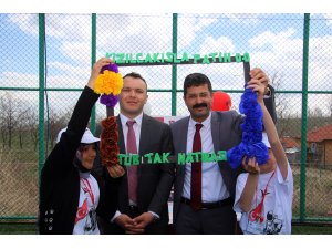 Kızılcakışla köyünde "TÜBİTAK 4006 Bilim Fuarı" açıldı