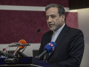 İran'dan 15 milyar dolar kredi şartı