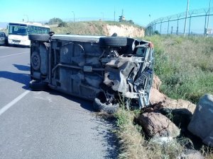 Aliağa’da otomobil takla attı: 1 yaralı