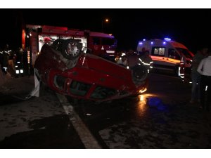 İzmir’de zincirleme kazada 1 sürücü viyadükten aşağı düştü