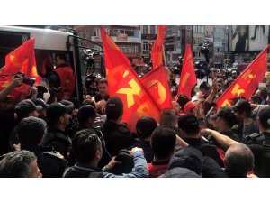 Beşiktaş’tan Taksim’e yürümek isteyen göstericilere polis müdahalesi
