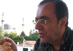 "Vekiller bir araya gelemiyor"
