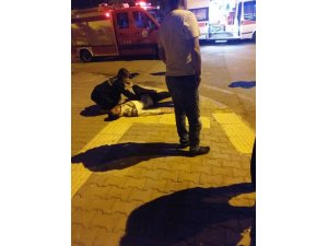 Alkollü sürücü ağaca çarptı: 3 yaralı
