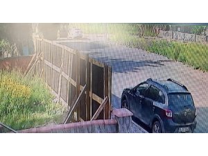Sultanbeyli’de İETT otobüsüyle polis aracının çarpışma anları kamerada