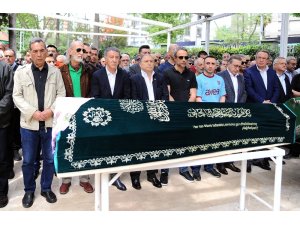 Ahmet Ağaoğlu’ndan kayınvalidesine son görev