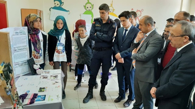 4006 TÜBİTAK Bilim Fuarı açılışı