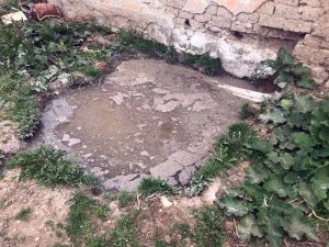 2 yaşındaki çocuk su dolu çukurda boğuldu