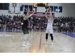 Türkiye Kadınlar Basketbol 1. Ligi Play-Off: Elazığ İl Özel İdare: 90 - Urla Belediyesi: 50